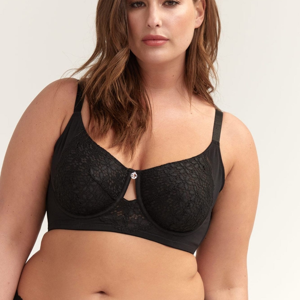 Unlined full coverage Ashley Graham bra
